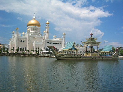 Bandar Seri Begawan, Mosquée Omar Ali Saifuddien