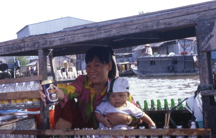 Delta du M&eacute;kong: march&eacute; flottant