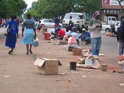 Bulawayo, Fifth Avenue -économie parallèle
